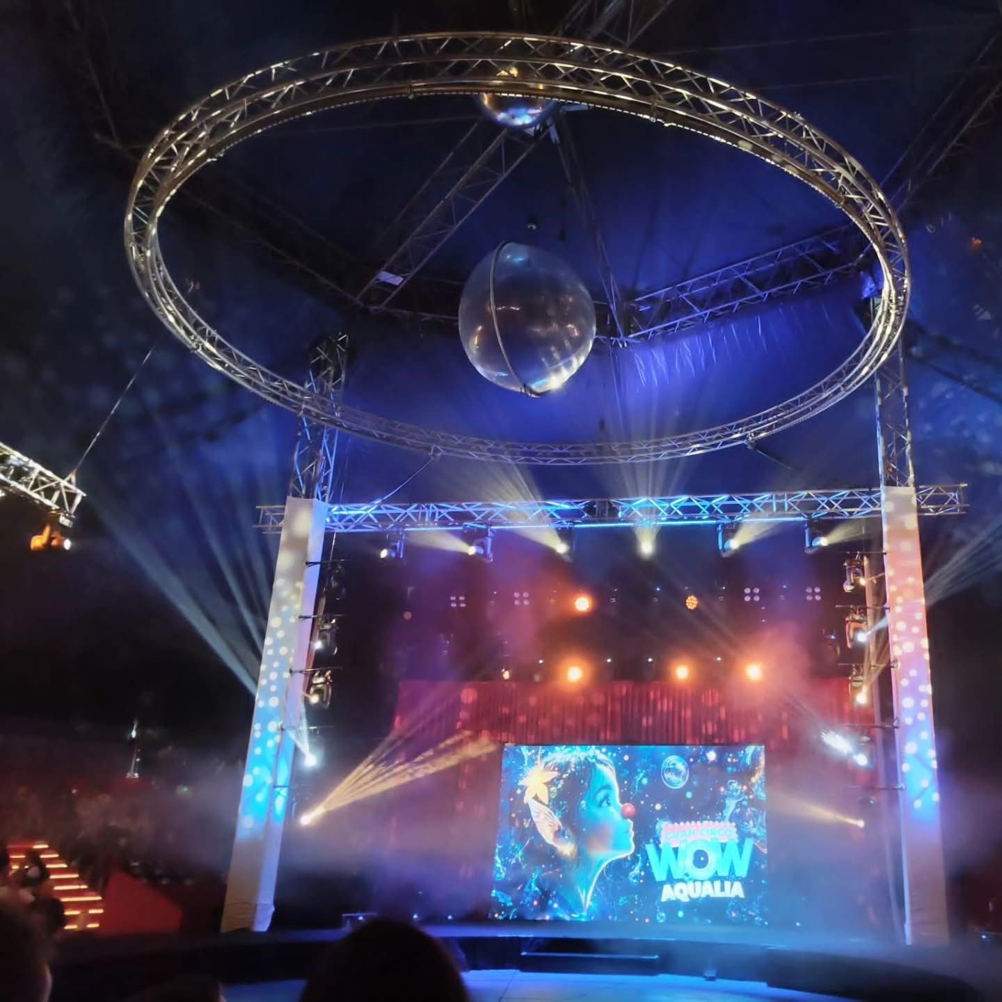 Estructura truss con LED